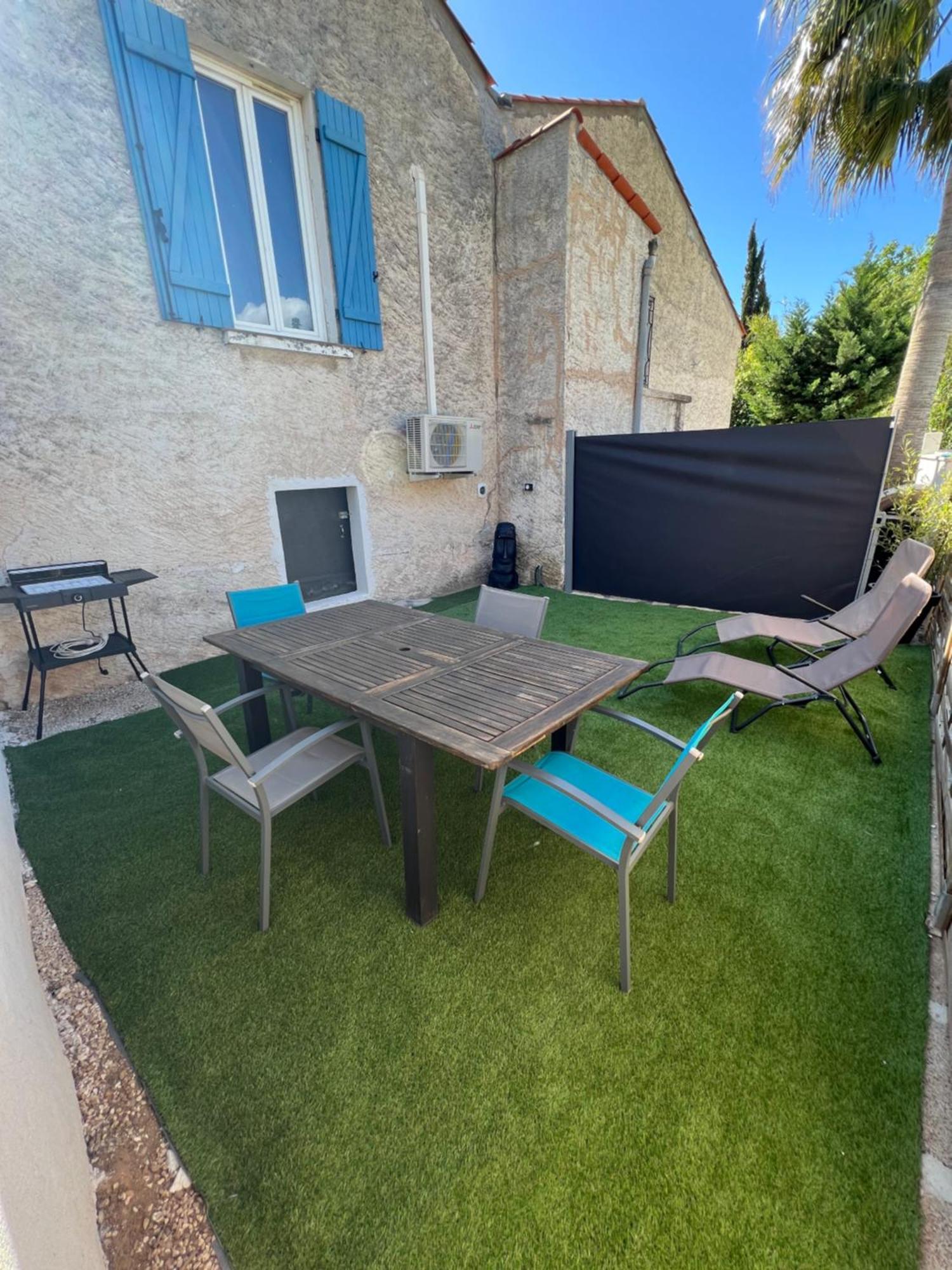 Appartement T2 Avec Jardin Puget-sur Argens Exterior photo